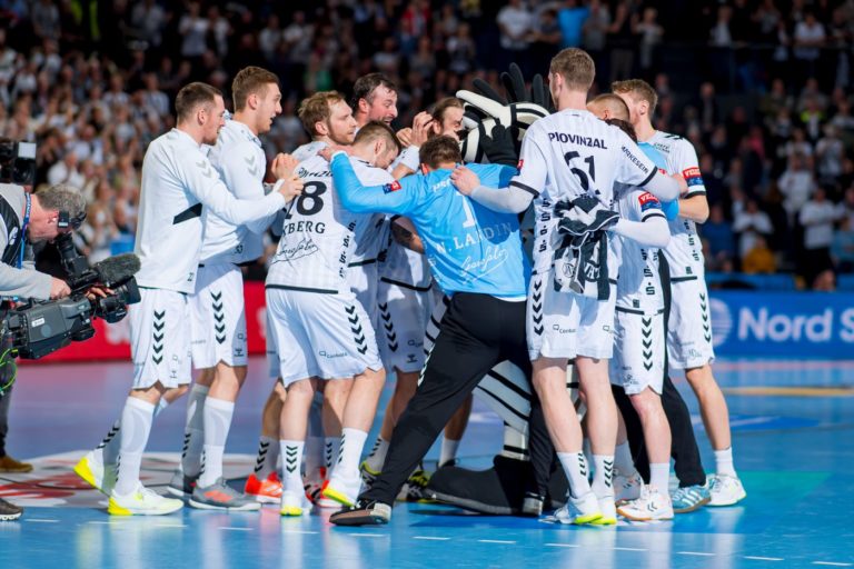 HANDBALL 2019/20: THW Kiel - Telekom Veszprem